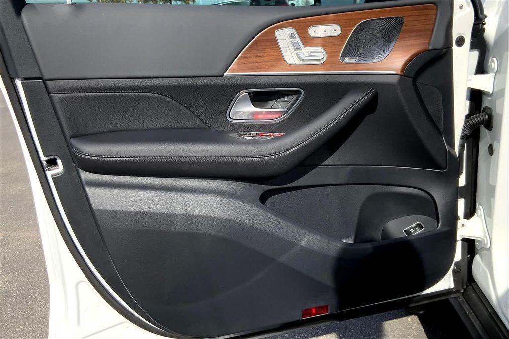 used 2025 Mercedes-Benz GLE 350 car, priced at $57,589