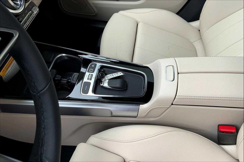 used 2025 Mercedes-Benz GLB 250 car, priced at $41,788