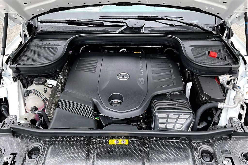new 2026 Mercedes-Benz GLE 450 car, priced at $88,210