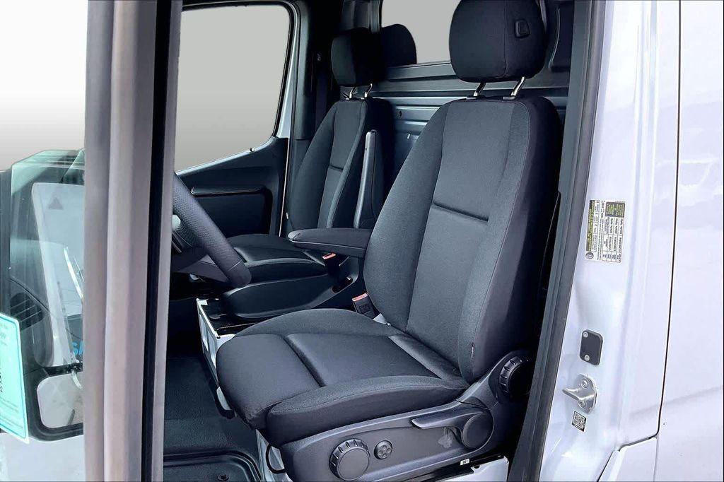 new 2026 Mercedes-Benz Sprinter 2500 car, priced at $66,256