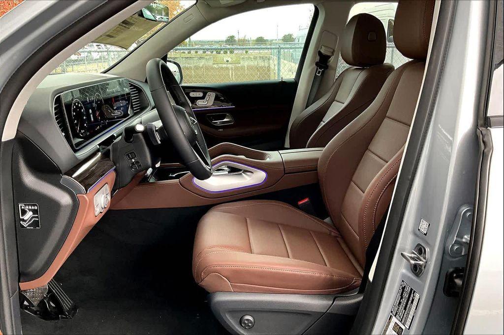 new 2026 Mercedes-Benz GLE 450 car, priced at $80,600