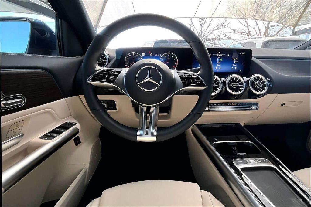 used 2025 Mercedes-Benz GLA 250 car, priced at $39,288