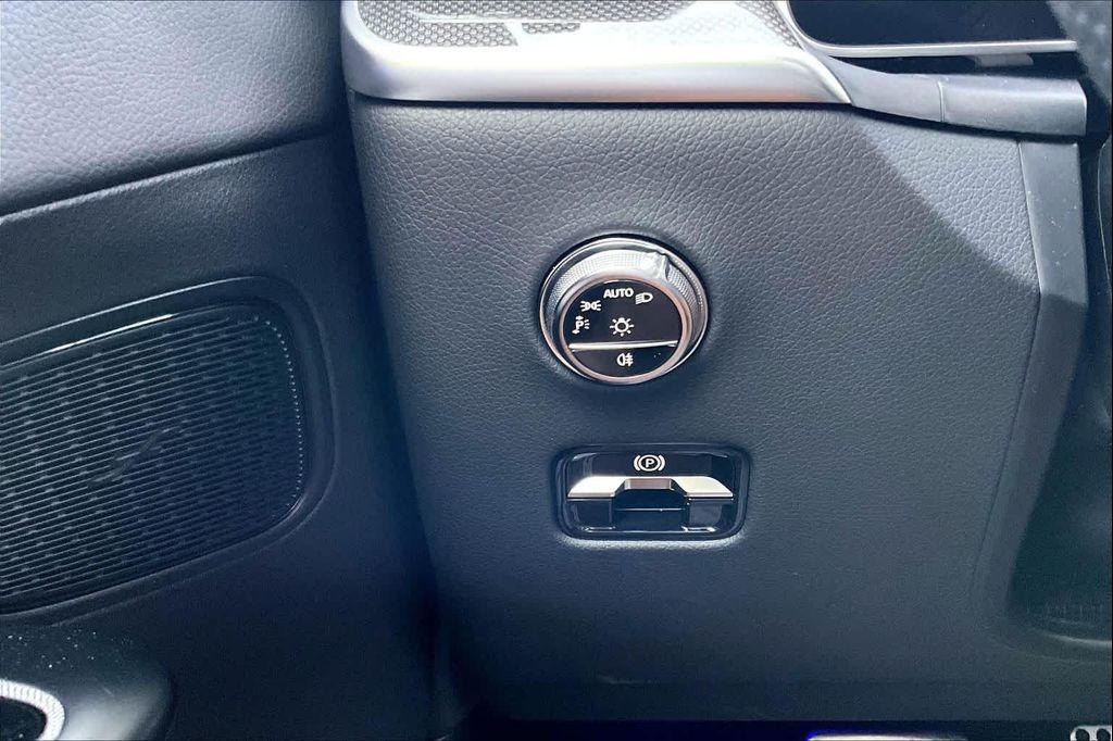 new 2026 Mercedes-Benz GLC 300 car, priced at $56,685