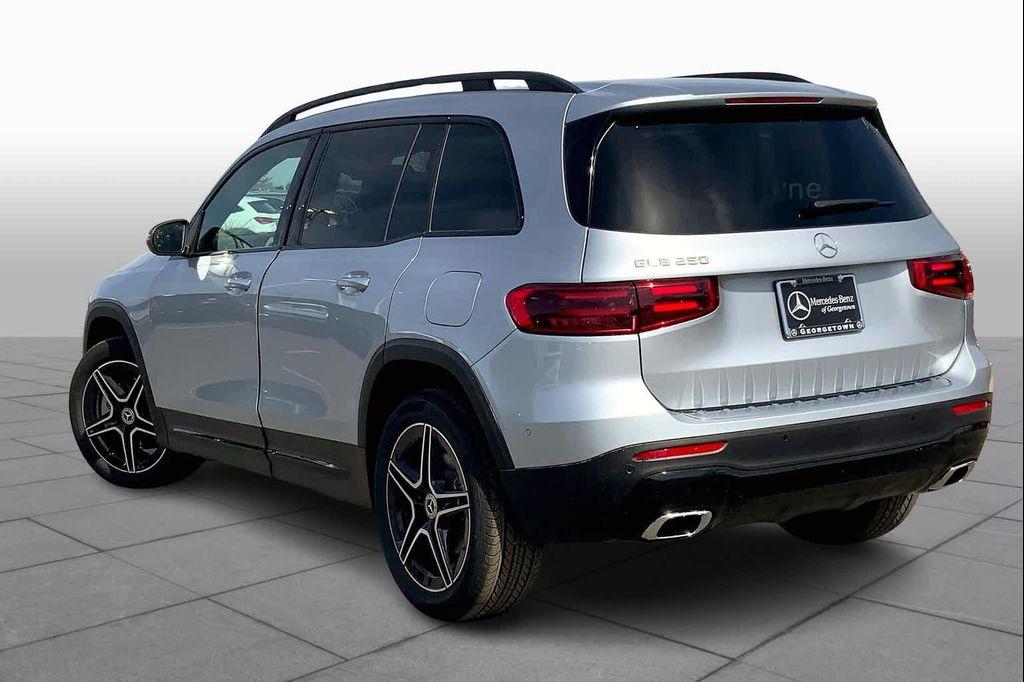 new 2025 Mercedes-Benz GLB 250 car, priced at $53,065