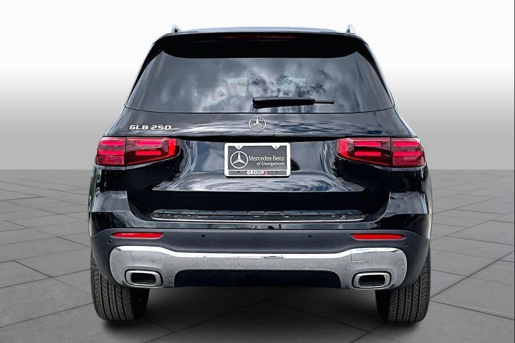 new 2026 Mercedes-Benz GLB 250 car, priced at $49,895