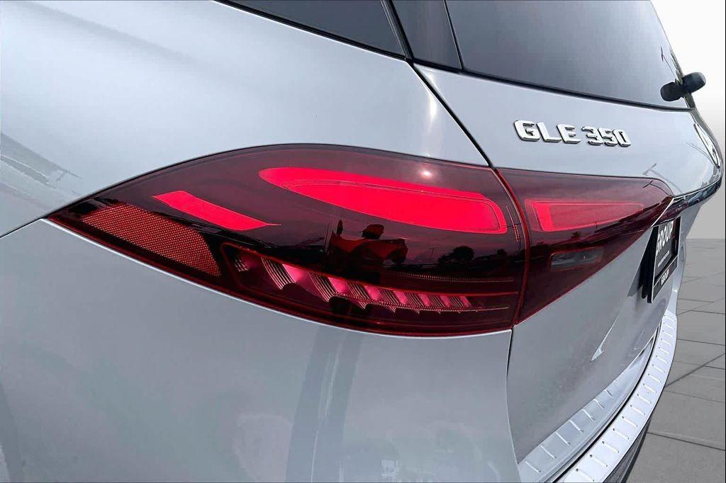 new 2026 Mercedes-Benz GLE 350 car, priced at $81,440