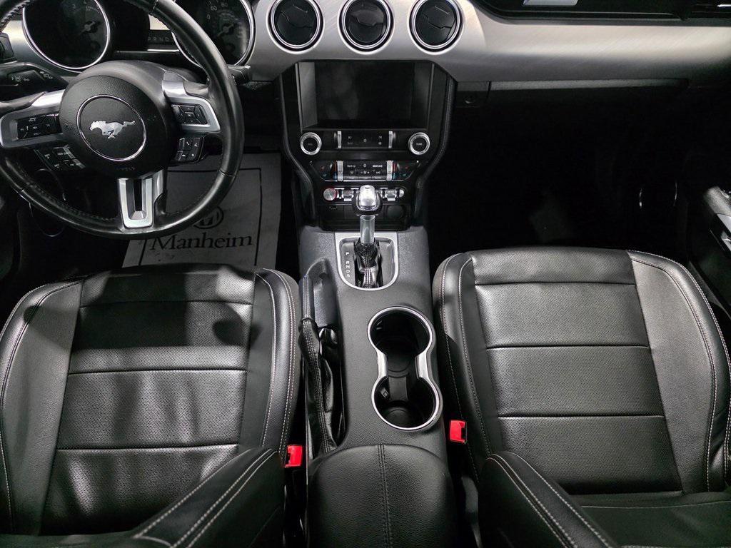 2022 Silver Metallic Ford Mustang