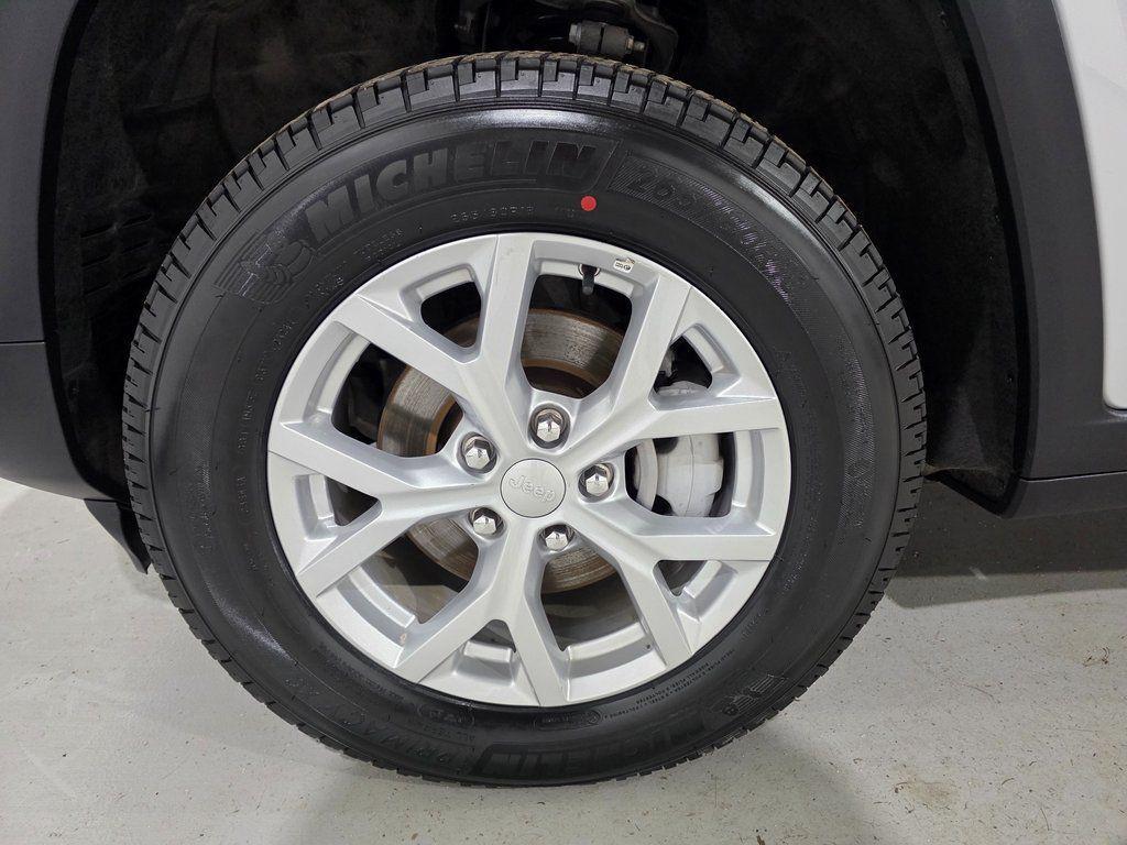 used 2023 Jeep Grand Cherokee car, priced at $26,975