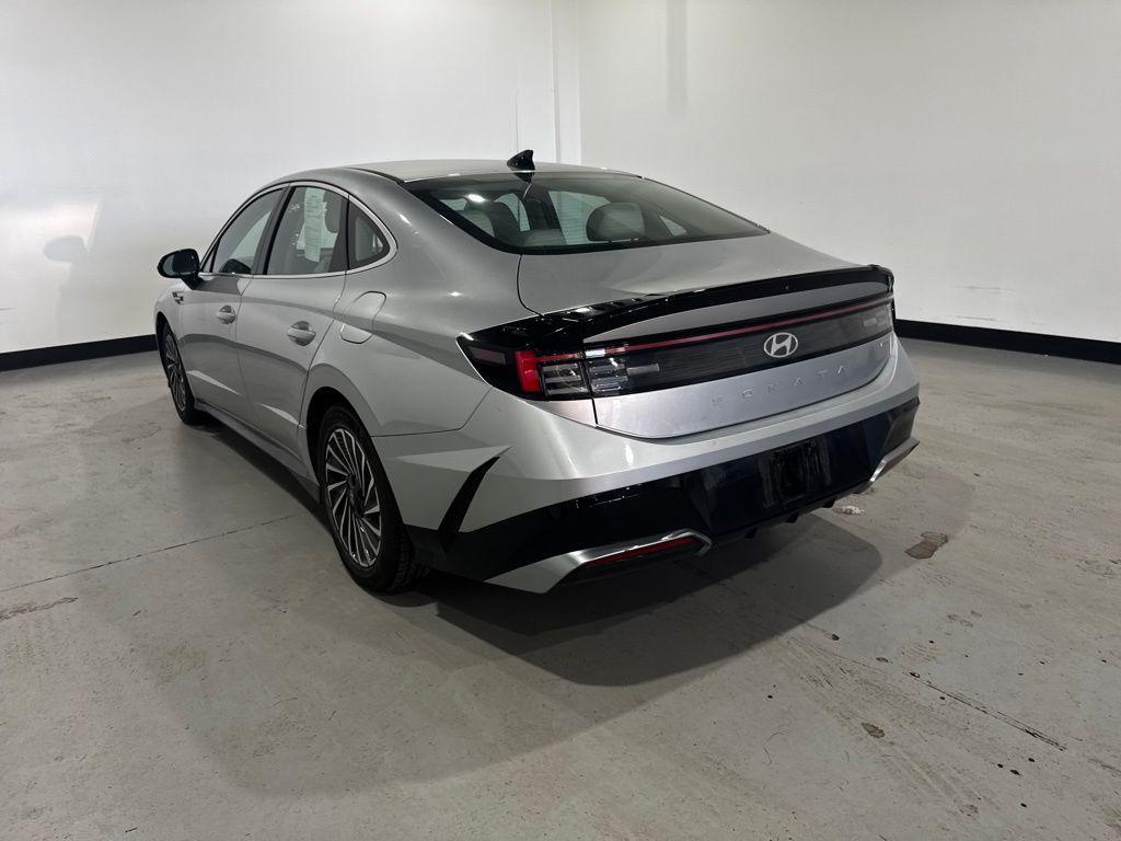 used 2025 Hyundai Sonata Hybrid car, priced at $22,987