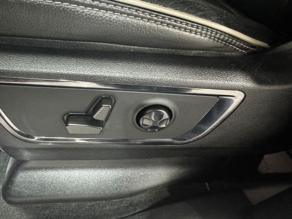 used 2022 Ram 1500 car, priced at $37,645