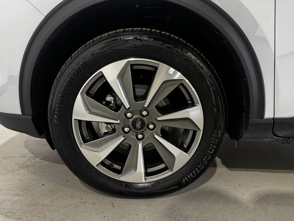 used 2025 Ford Escape car, priced at $26,920