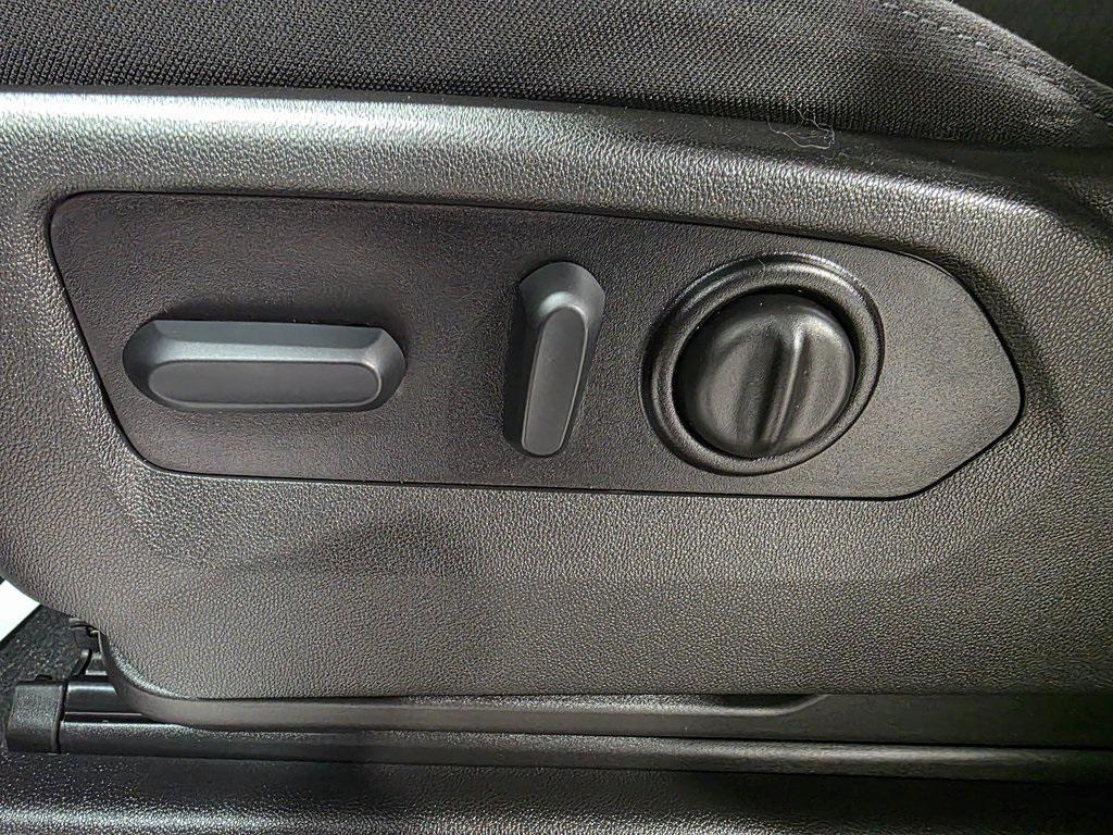 used 2022 Chevrolet Silverado 1500 car, priced at $37,997