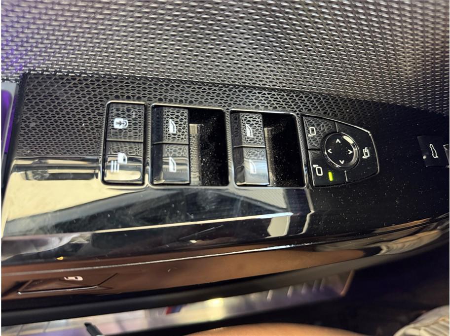 used 2024 BMW i7 car, priced at $83,995