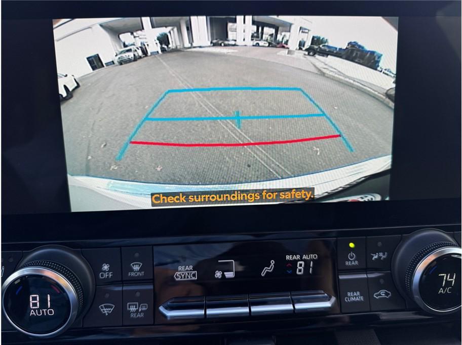 used 2023 Toyota Highlander car, priced at $30,995