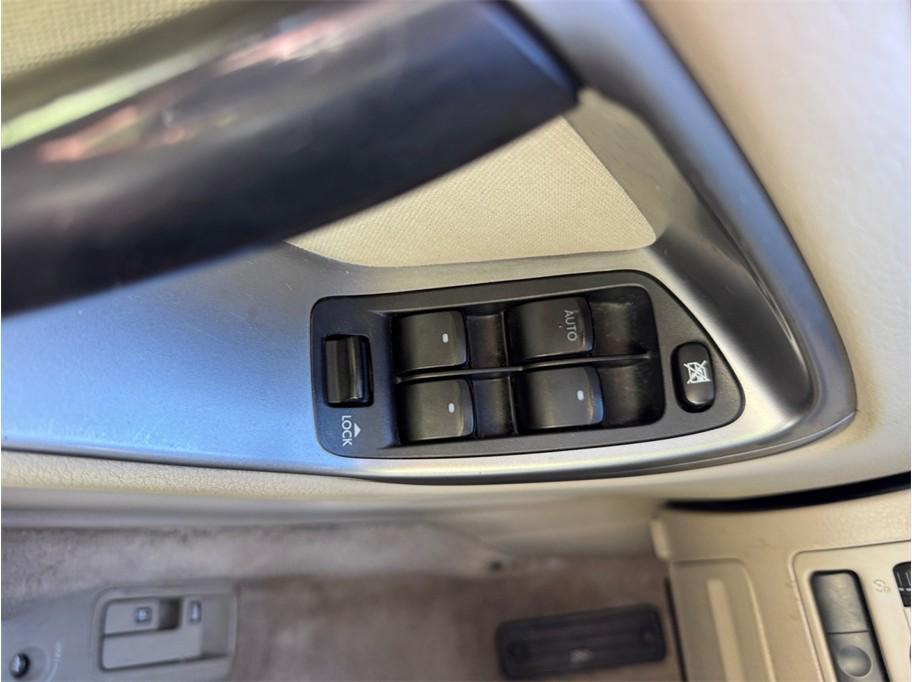 used 2007 Subaru Legacy car, priced at $7,533