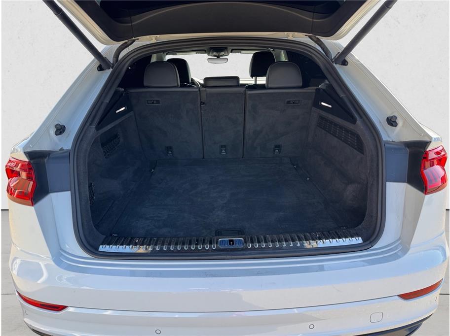 used 2020 Audi Q8 car