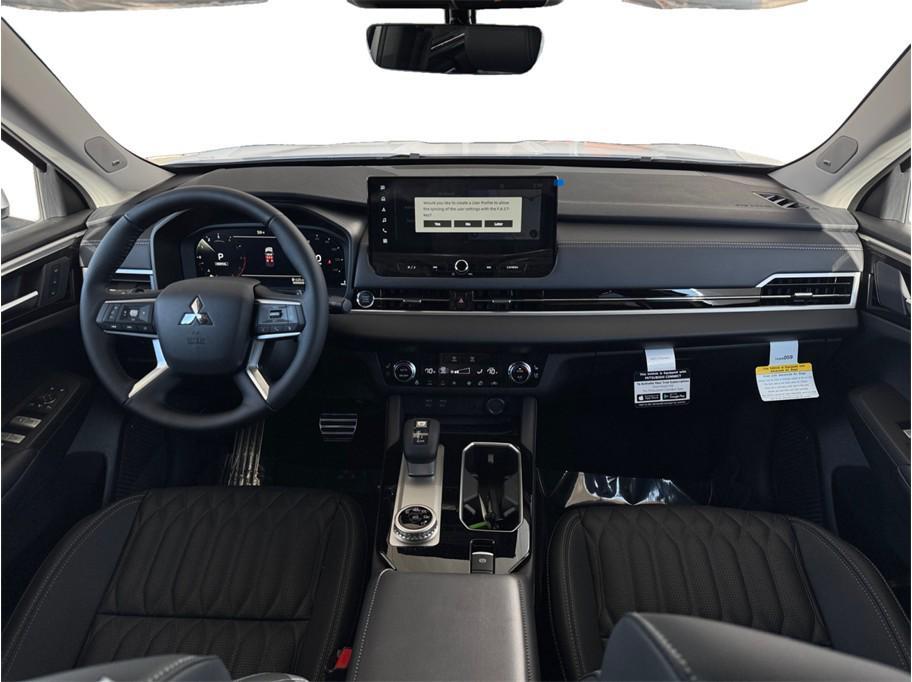 used 2026 Mitsubishi Outlander car, priced at $41,985