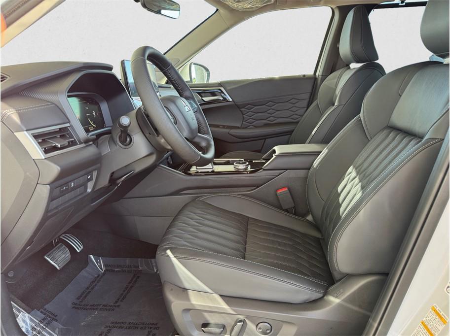 used 2026 Mitsubishi Outlander car, priced at $41,985