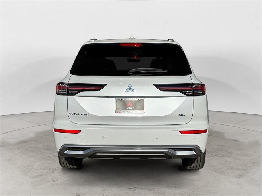 used 2026 Mitsubishi Outlander car, priced at $41,985
