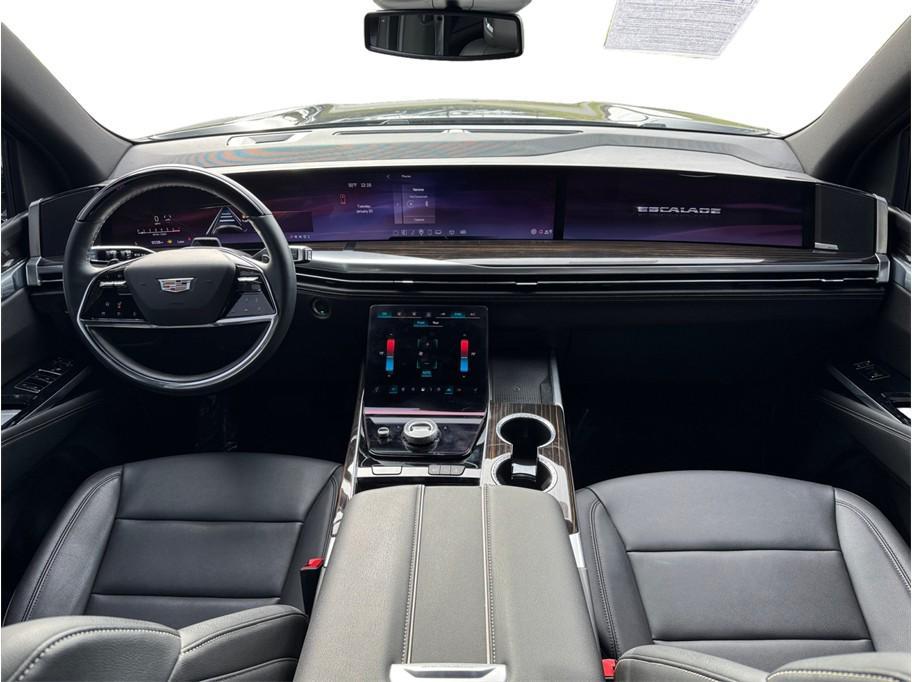 used 2025 Cadillac Escalade ESV car, priced at $98,695