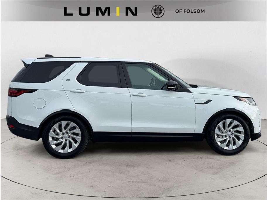 used 2024 Land Rover Discovery car, priced at $38,590