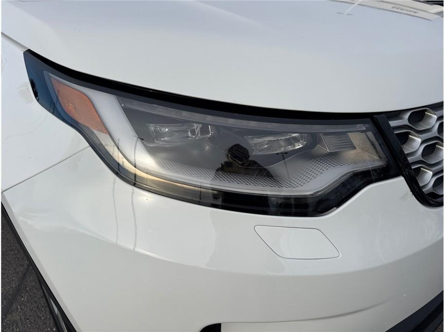 used 2024 Land Rover Discovery car, priced at $38,590