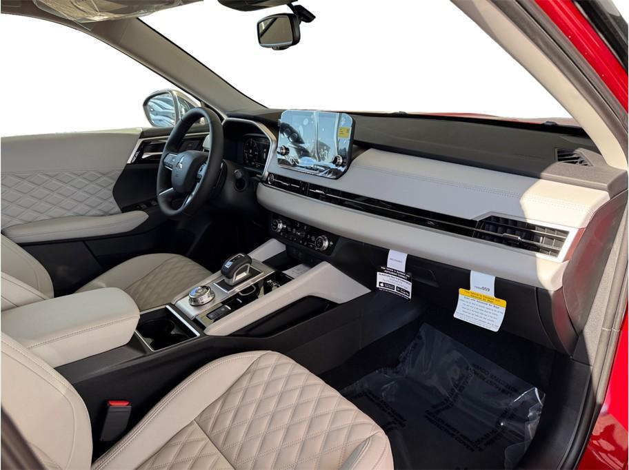 used 2025 Mitsubishi Outlander PHEV car