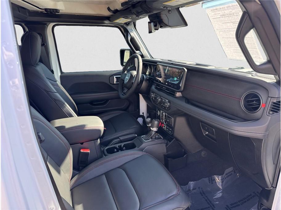 used 2025 Jeep Gladiator car, priced at $49,887