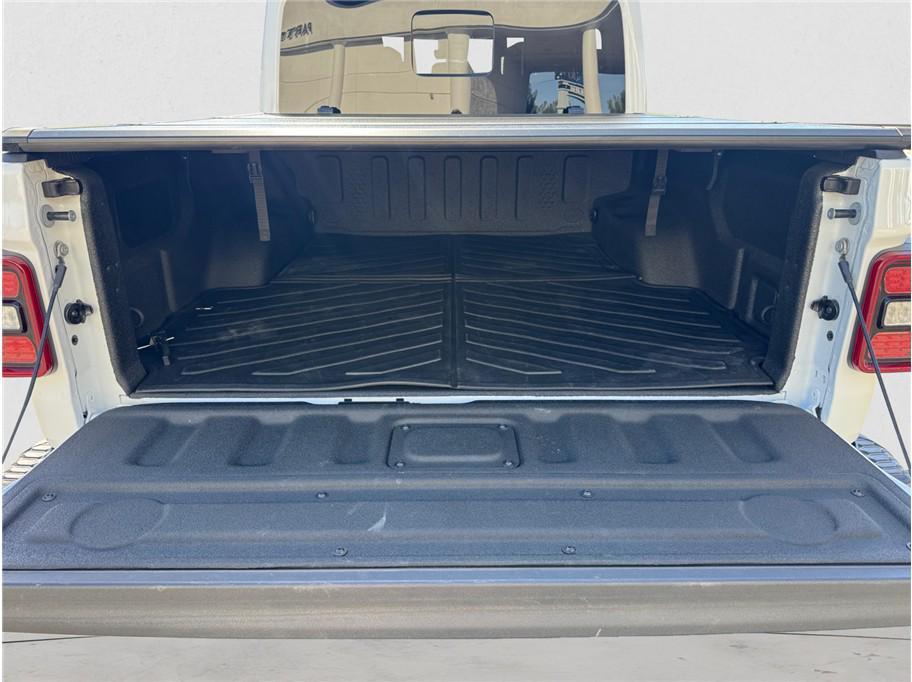 used 2025 Jeep Gladiator car, priced at $49,887