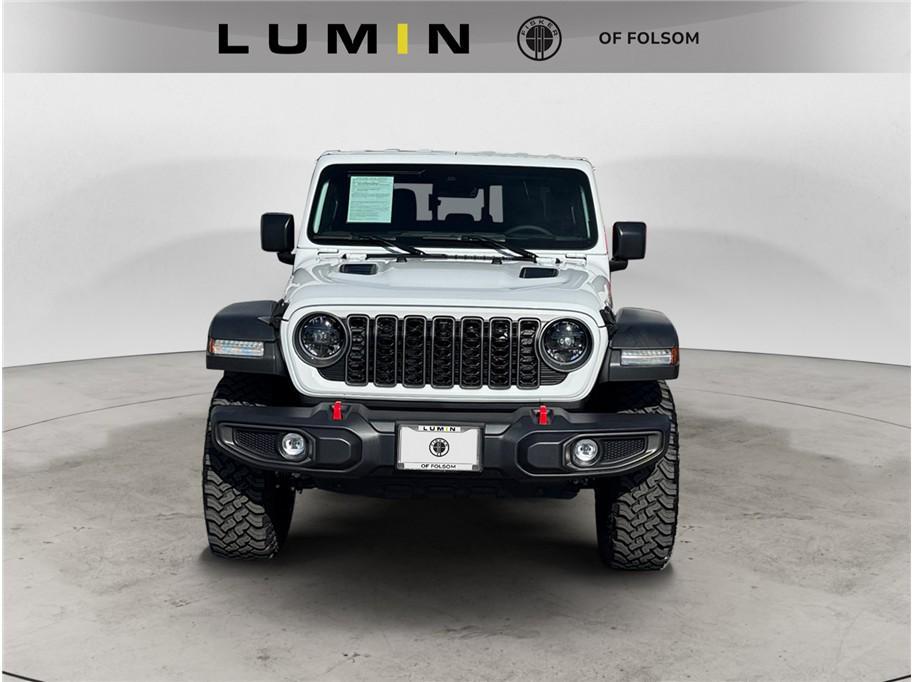 used 2025 Jeep Gladiator car, priced at $49,887