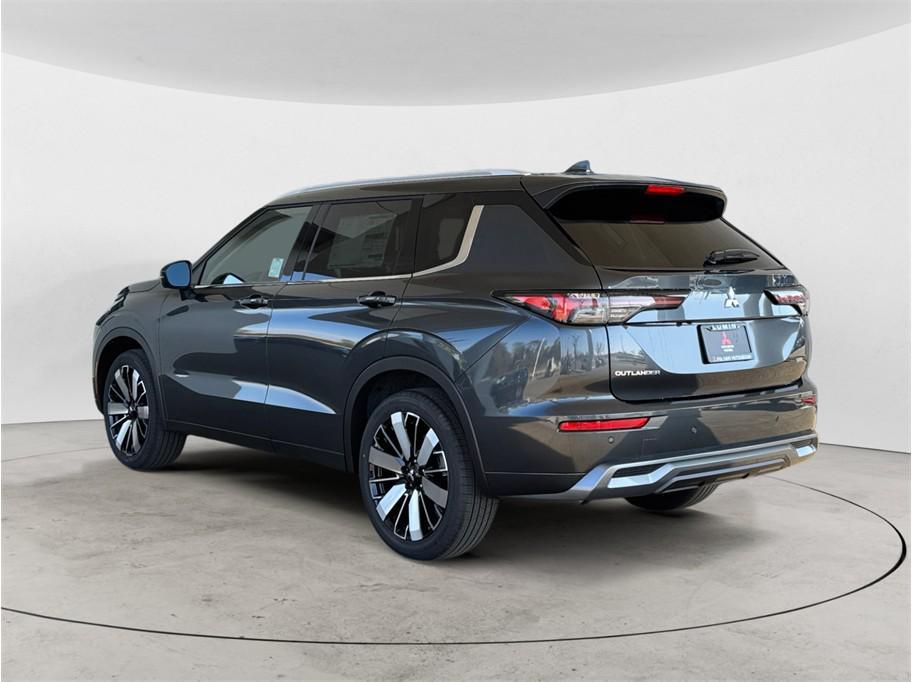 used 2026 Mitsubishi Outlander car, priced at $41,390