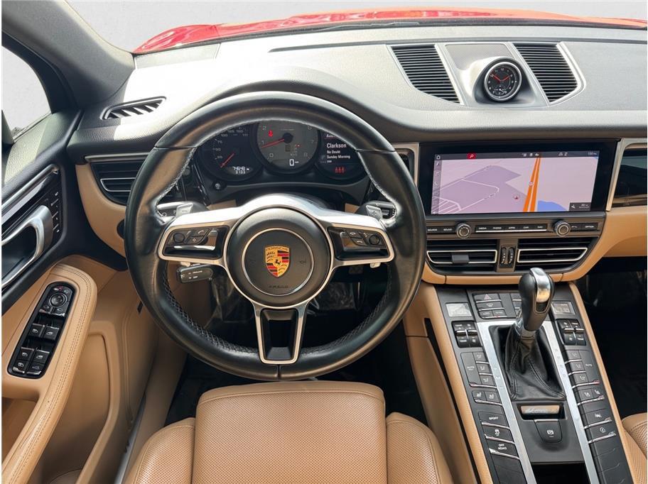 used 2021 Porsche Macan car