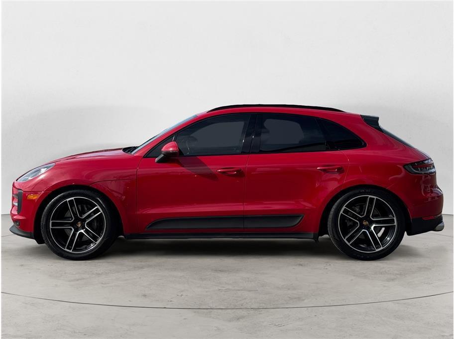 used 2021 Porsche Macan car