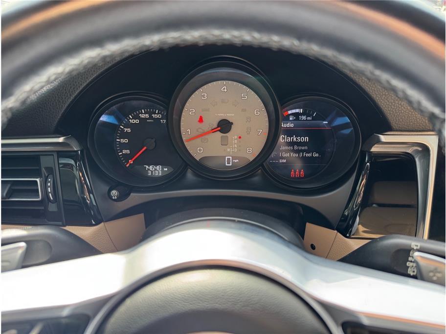 used 2021 Porsche Macan car