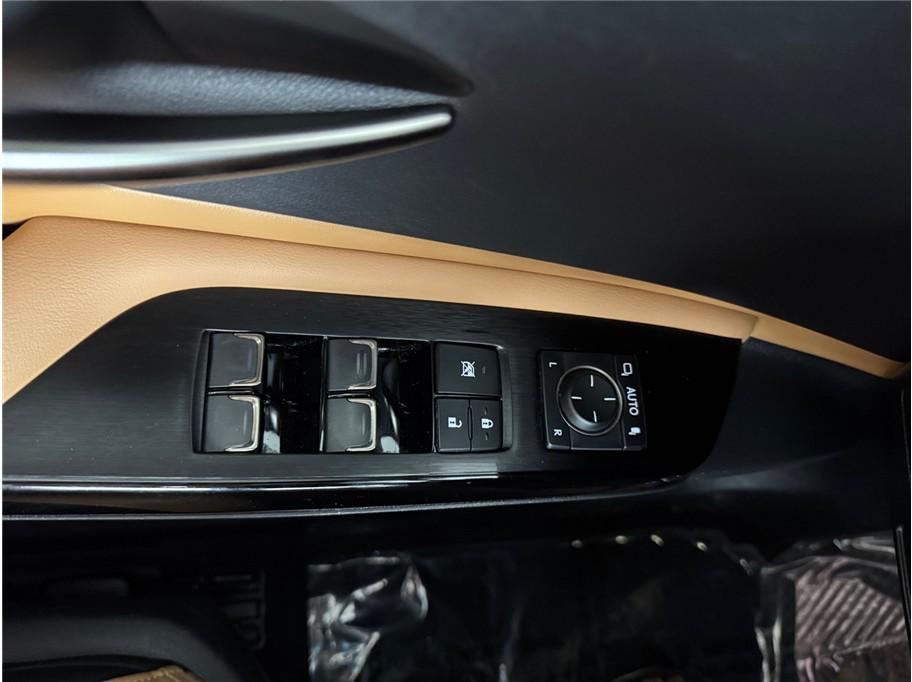 used 2022 Lexus ES 350 car, priced at $29,995