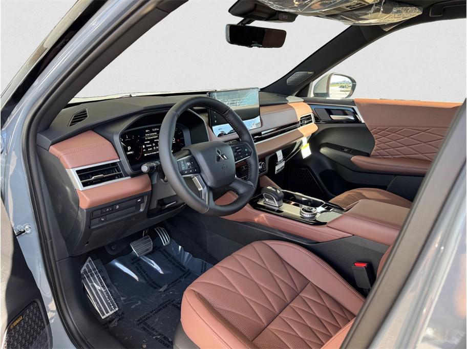 used 2026 Mitsubishi Outlander car, priced at $47,035