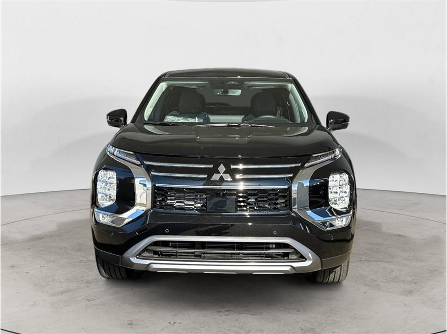 used 2026 Mitsubishi Outlander car, priced at $36,690