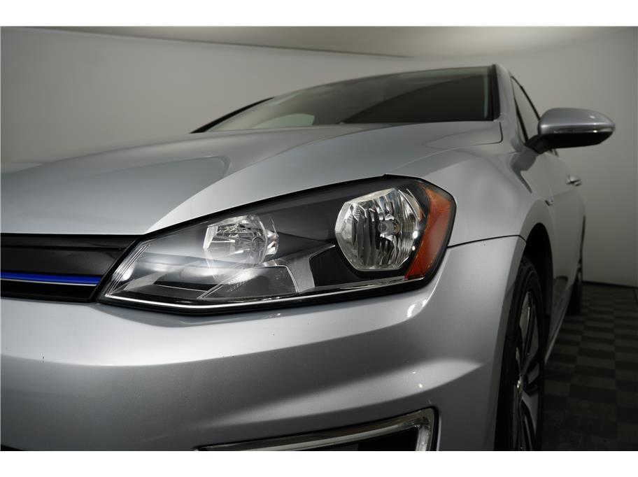 used 2016 Volkswagen e-Golf car, priced at $8,999