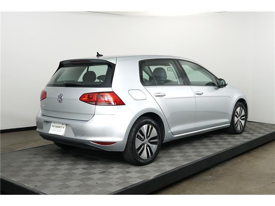used 2016 Volkswagen e-Golf car, priced at $8,999