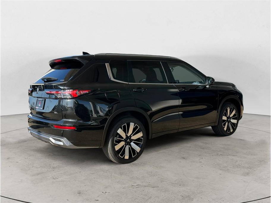 used 2026 Mitsubishi Outlander car