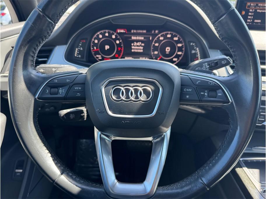 used 2018 Audi Q7 car, priced at $20,995