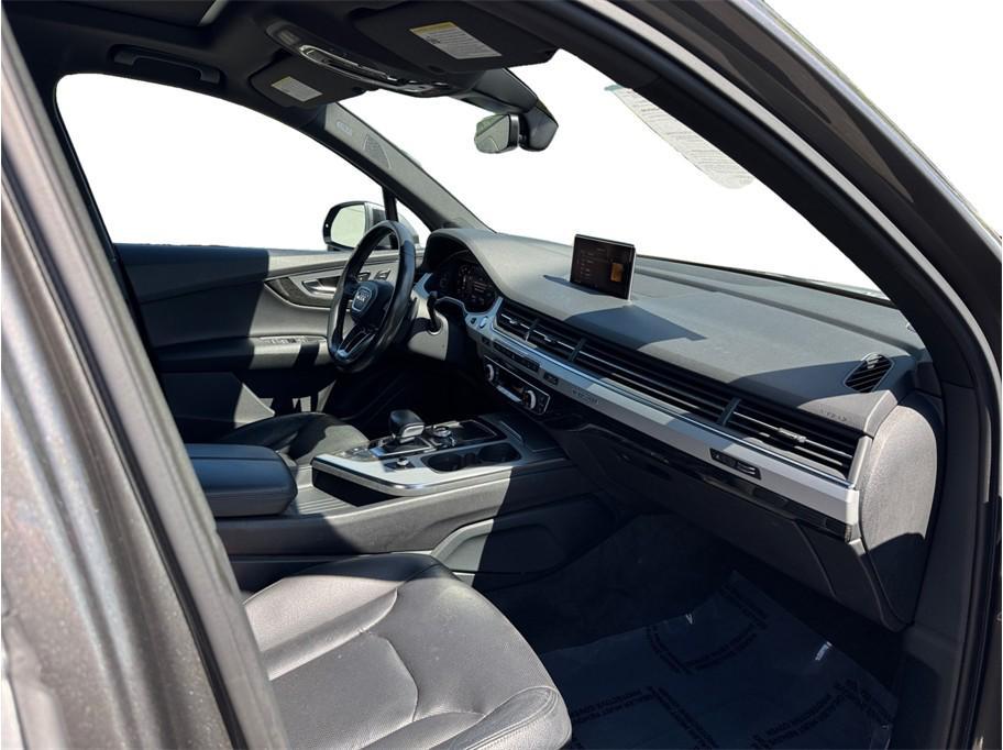 used 2018 Audi Q7 car, priced at $20,995