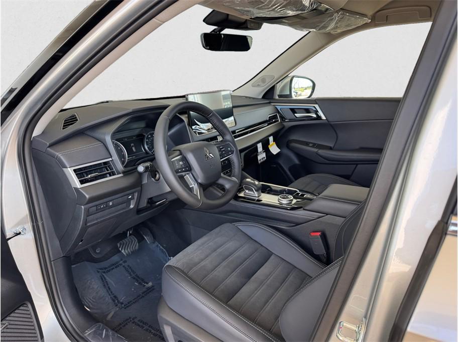 used 2026 Mitsubishi Outlander car, priced at $38,490