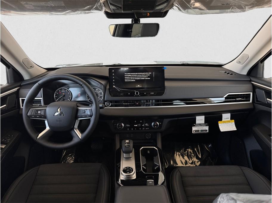 used 2026 Mitsubishi Outlander car, priced at $38,490