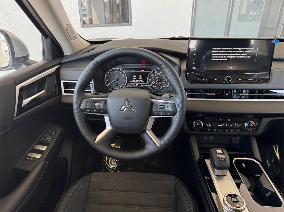 used 2026 Mitsubishi Outlander car, priced at $38,490