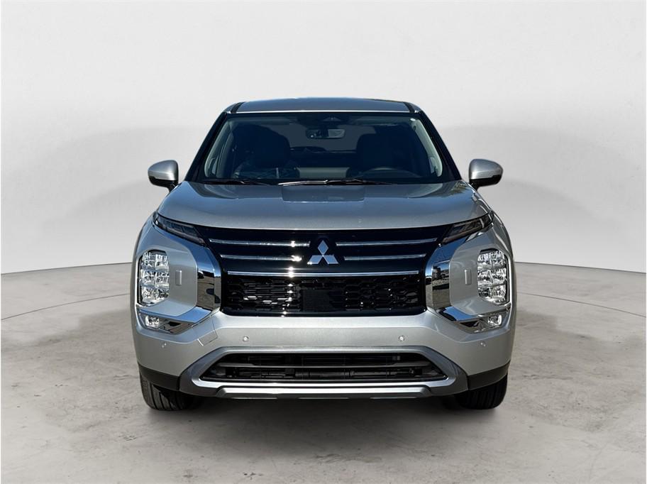 used 2026 Mitsubishi Outlander car, priced at $38,490