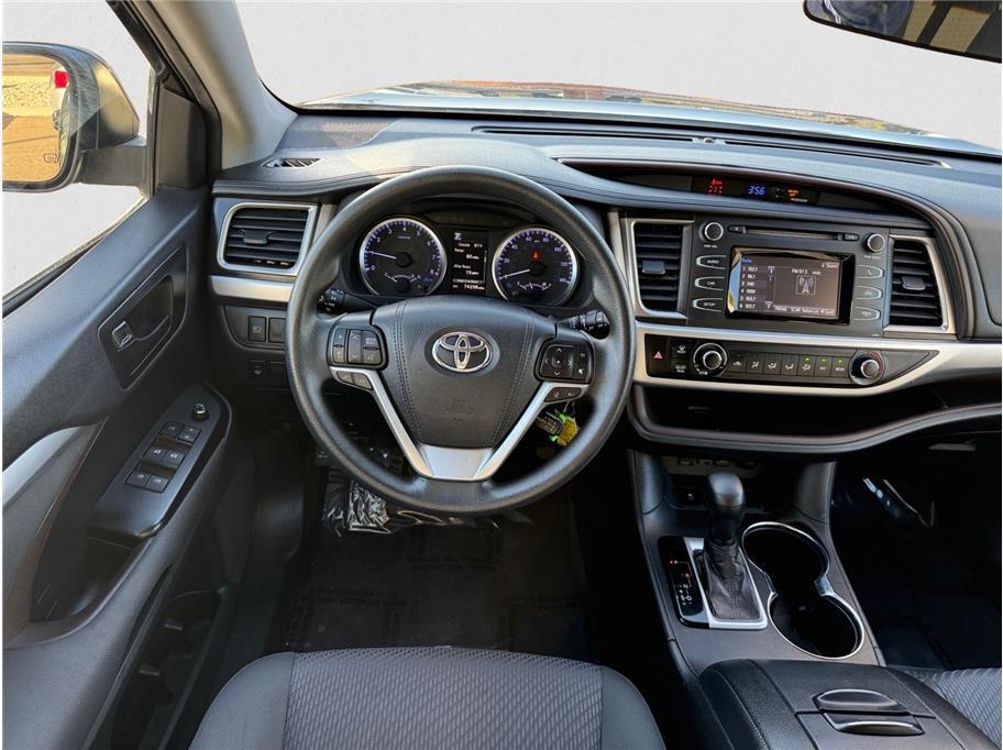 used 2019 Toyota Highlander car, priced at $21,695