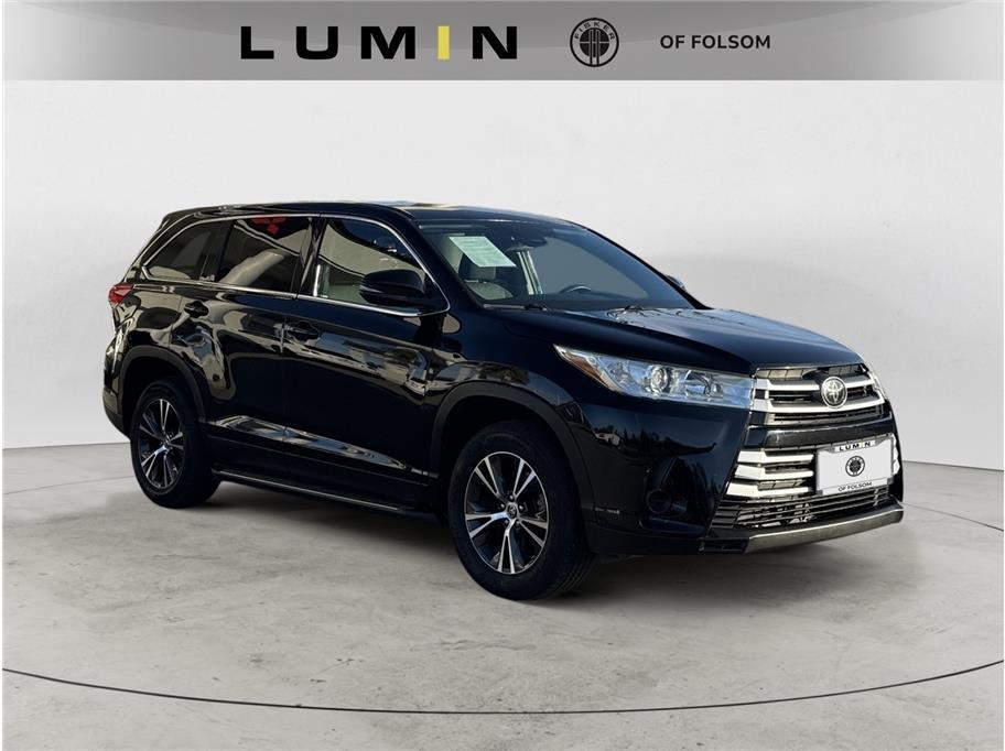 used 2019 Toyota Highlander car, priced at $21,695
