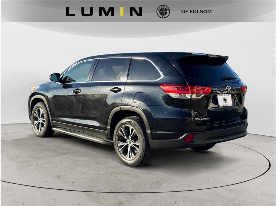 used 2019 Toyota Highlander car, priced at $21,695