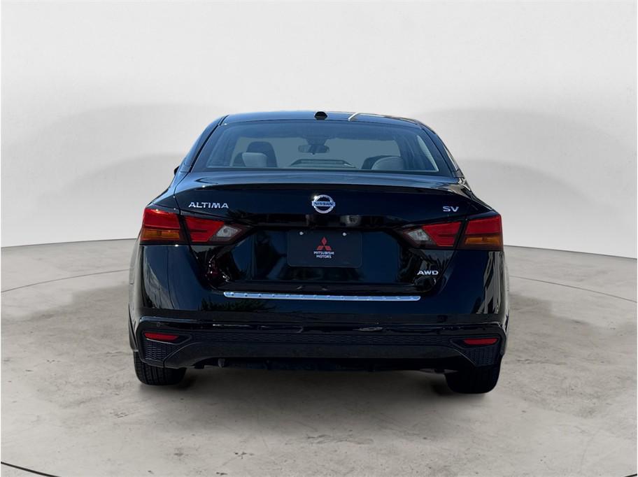 used 2022 Nissan Altima car, priced at $18,999